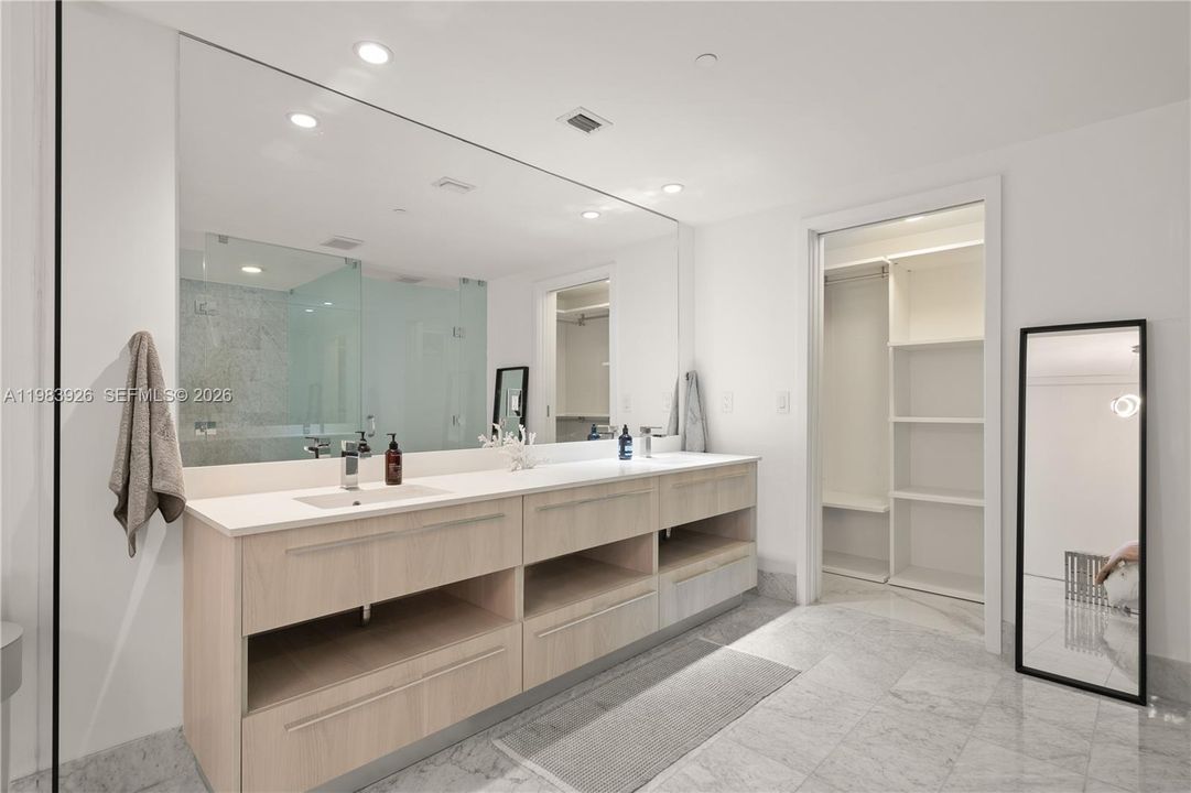 En Venta: $789,000 (1 camas, 1 baños, 959 Pies cuadrados)