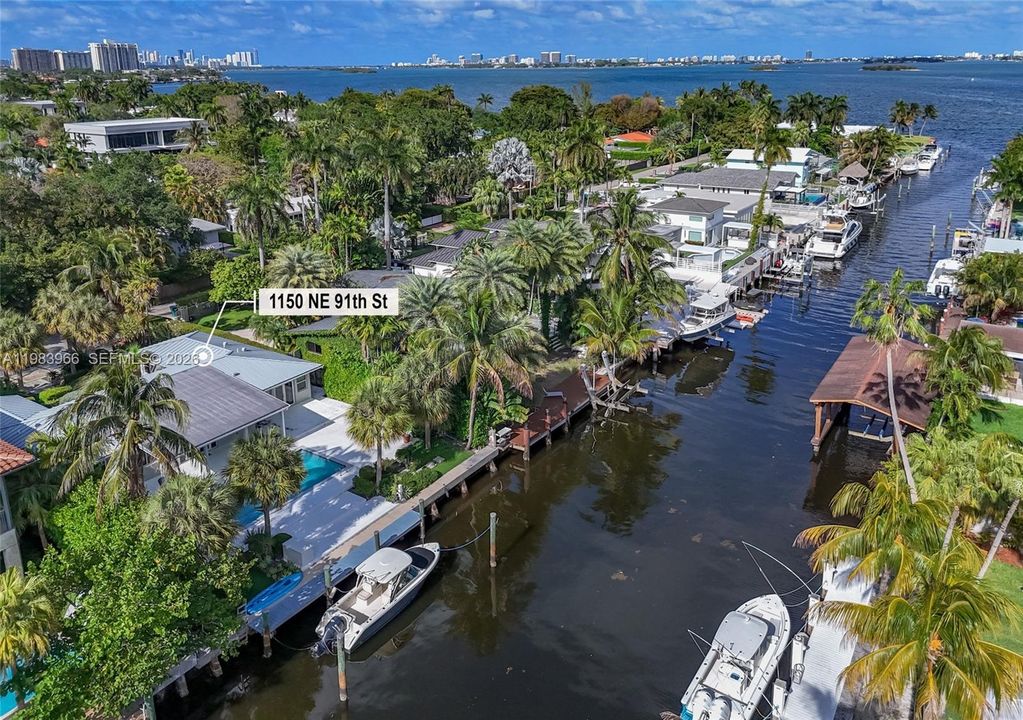 Недавно арендовано: $13,800 (4 спален, 3 ванн, 2239 Квадратных фут)