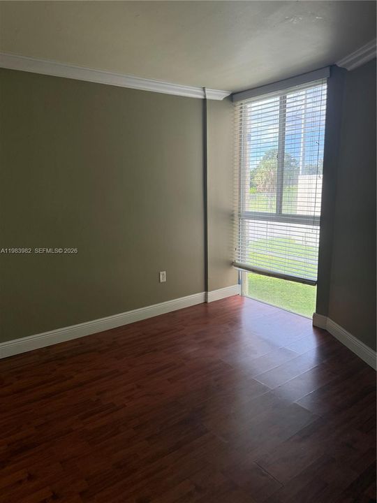 Activo con contrato: $239,000 (2 camas, 2 baños, 960 Pies cuadrados)