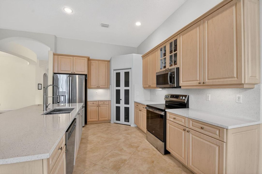 KITCHEN