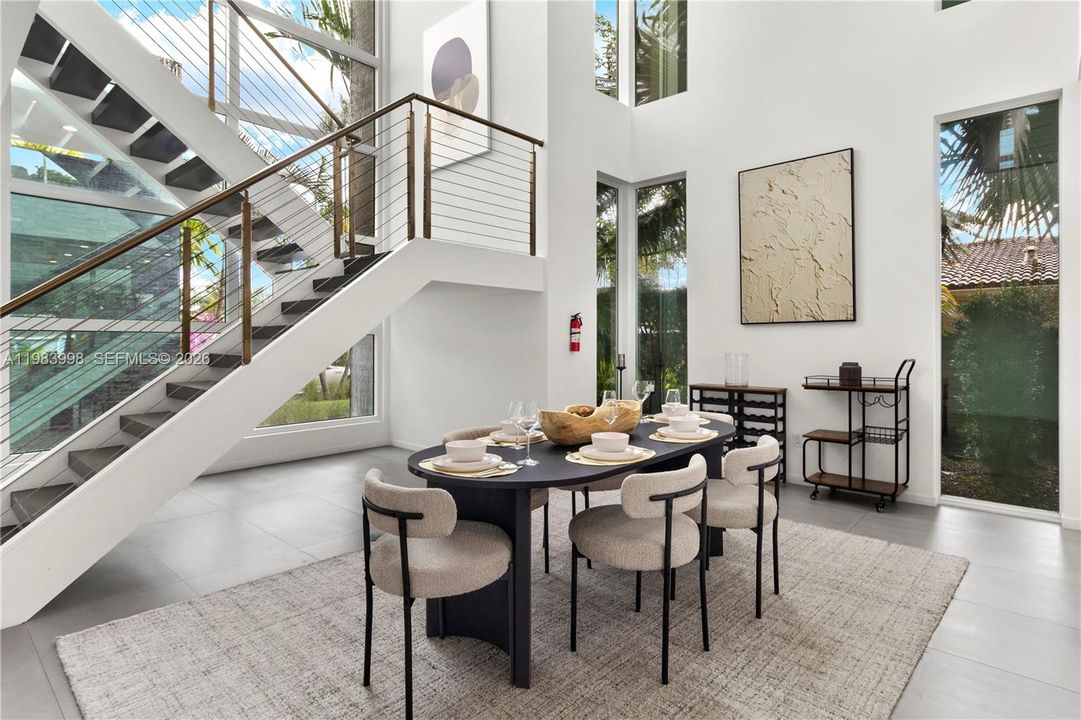 En Venta: $3,199,000 (4 camas, 3 baños, 3804 Pies cuadrados)