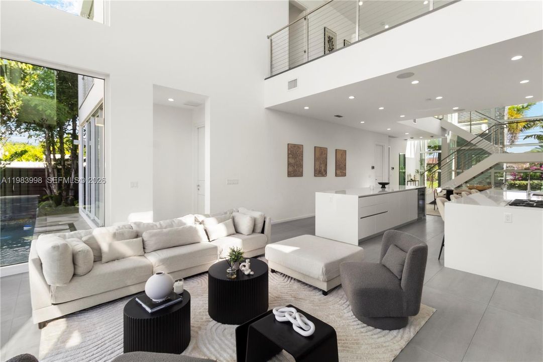 En Venta: $3,199,000 (4 camas, 3 baños, 3804 Pies cuadrados)