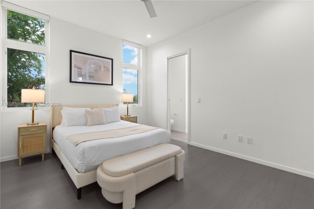 En Venta: $3,199,000 (4 camas, 3 baños, 3804 Pies cuadrados)