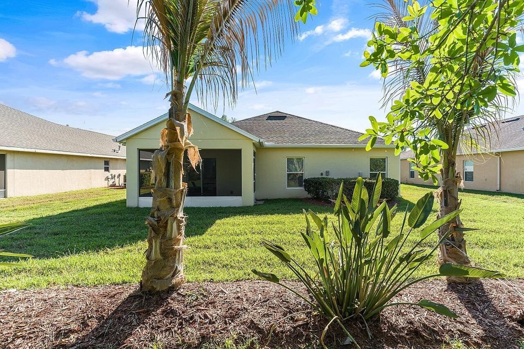 535-Valencia-Cir-SW-HigMedia-048-1280