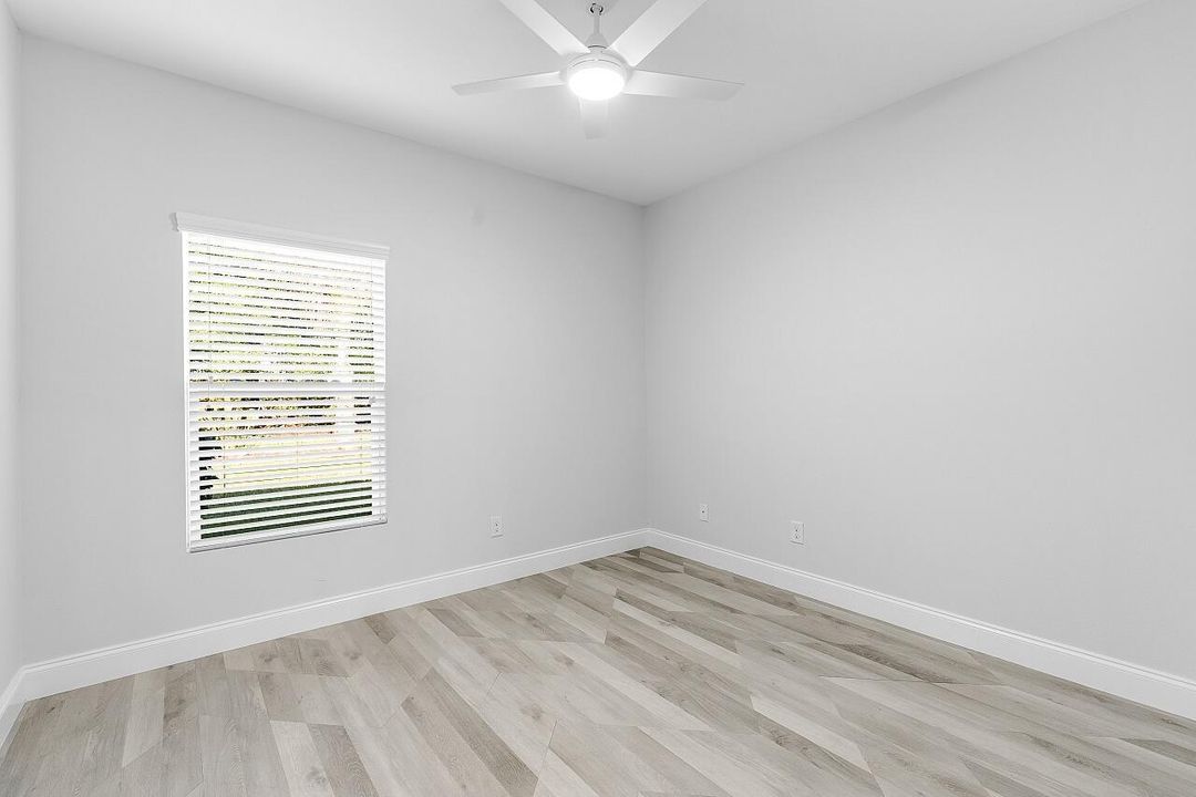 535-Valencia-Cir-SW-HigMedia-041-1280