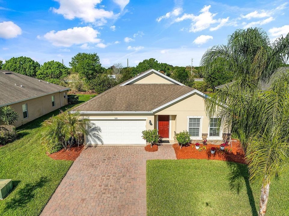 535-Valencia-Cir-SW-HigMedia-001-1280