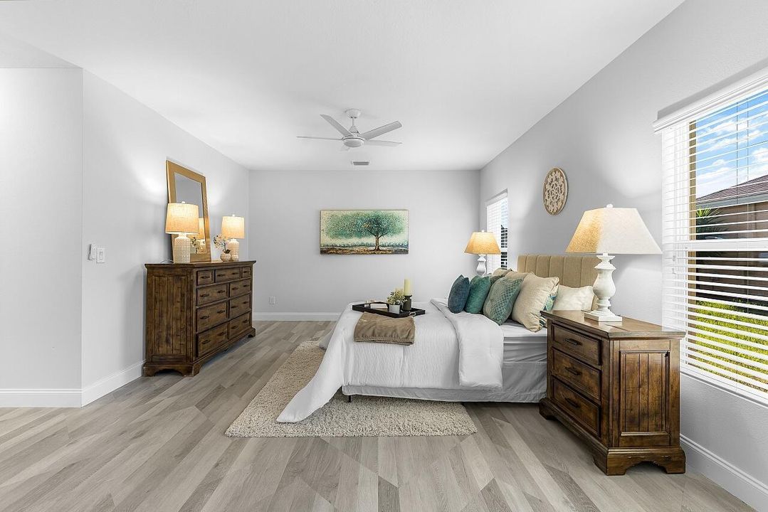 535-Valencia-Cir-SW-HigMedia-033-1280