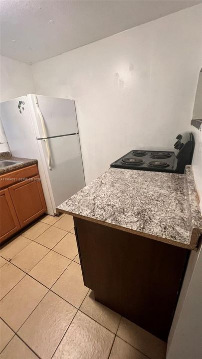 Recientemente alquilado: $1,250 (1 camas, 1 baños, 500 Pies cuadrados)