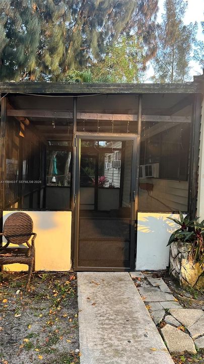 Recientemente alquilado: $1,250 (1 camas, 1 baños, 500 Pies cuadrados)