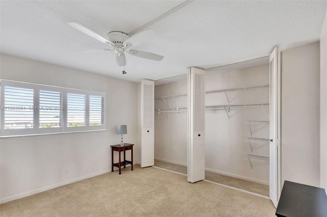 En Venta: $399,000 (2 camas, 2 baños, 1440 Pies cuadrados)