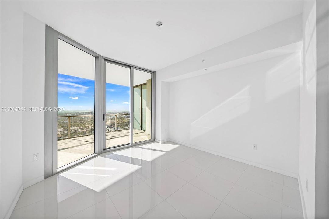 En Venta: $658,000 (2 camas, 2 baños, 1185 Pies cuadrados)
