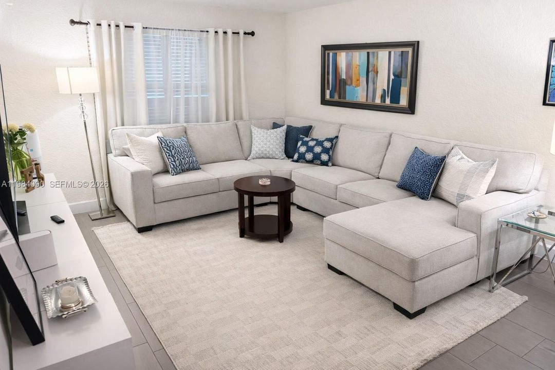 Vendido Recientemente: $665,000 (4 camas, 2 baños, 0 Pies cuadrados)