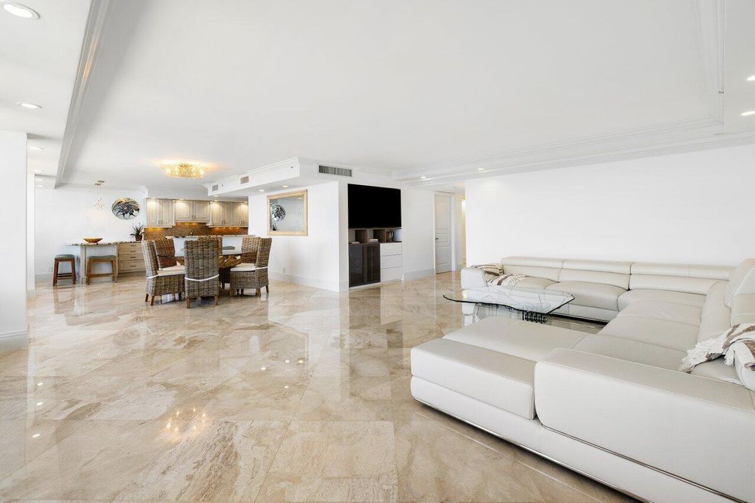 009-2727SouthOceanBoulevard-1405-Highlan