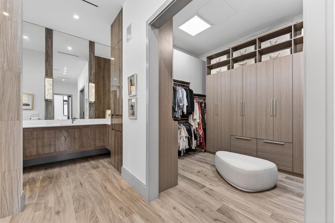 520 Golden Harbour