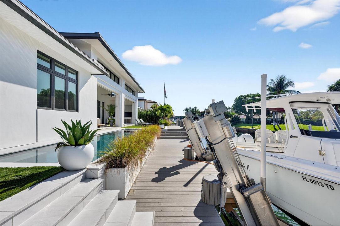 520 Golden Harbour