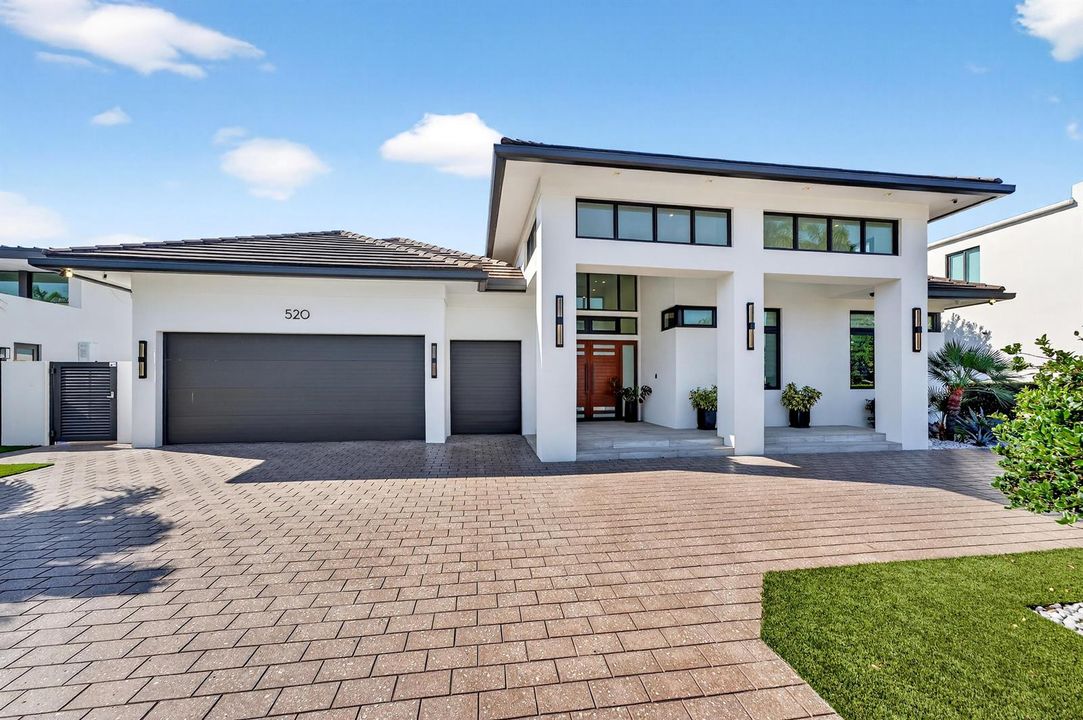 520 Golden Harbour