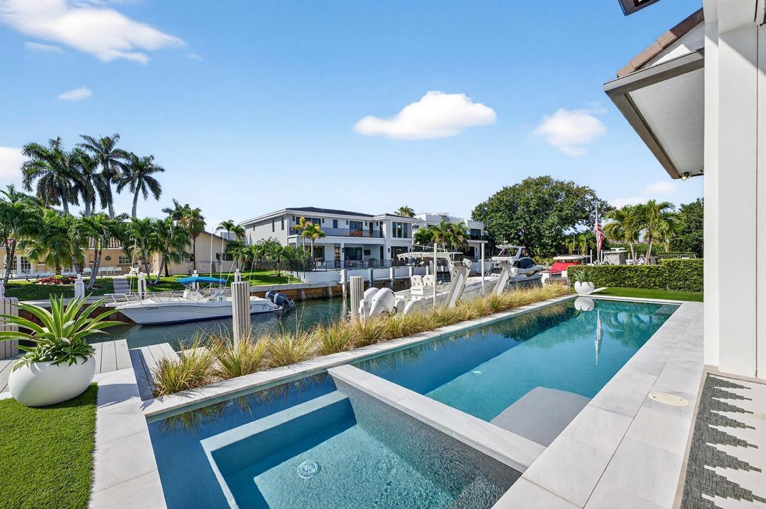 520 Golden Harbour