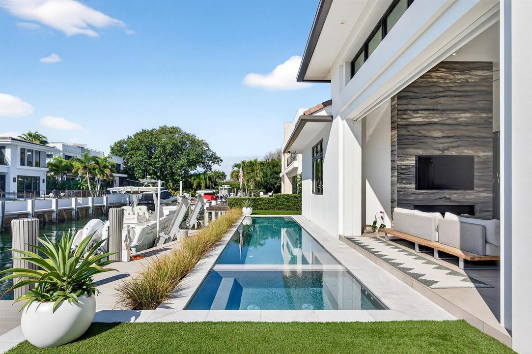 520 Golden Harbour