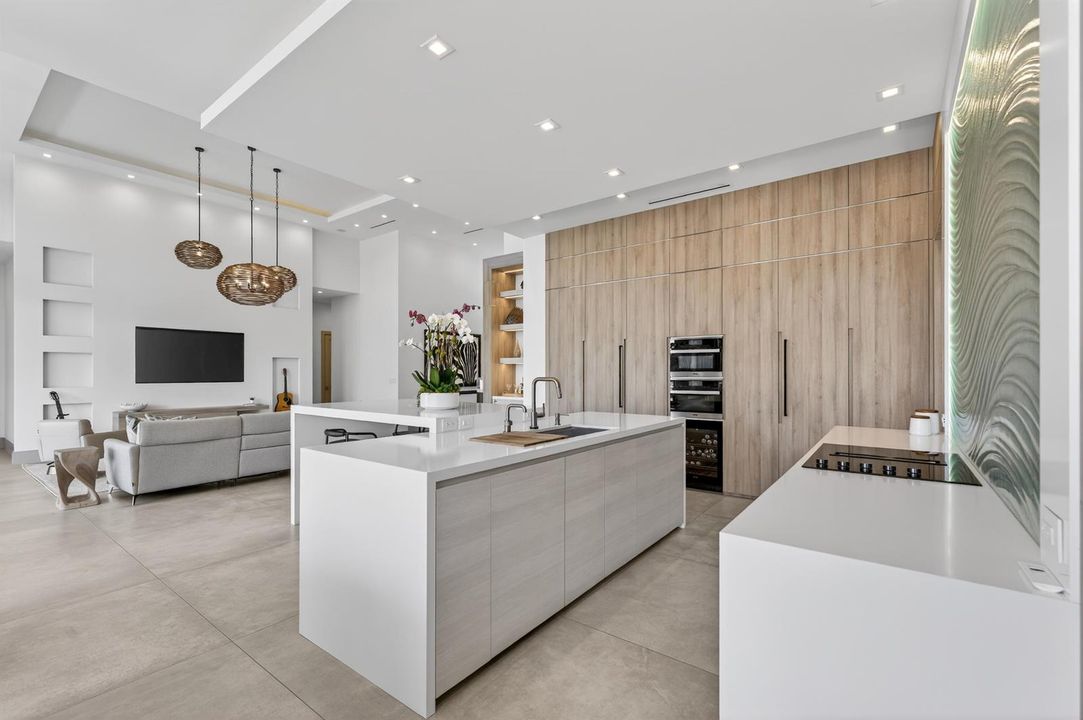 520 Golden Harbour