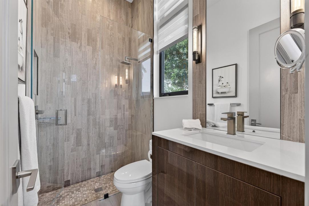 520 Golden Harbour