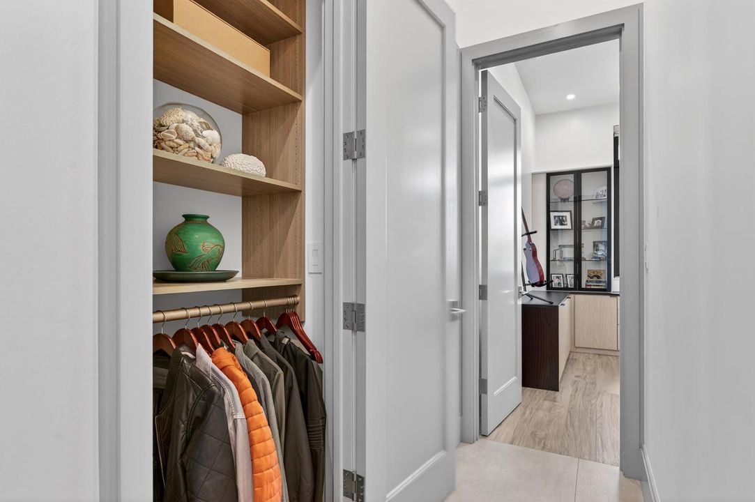 520 Golden Harbour