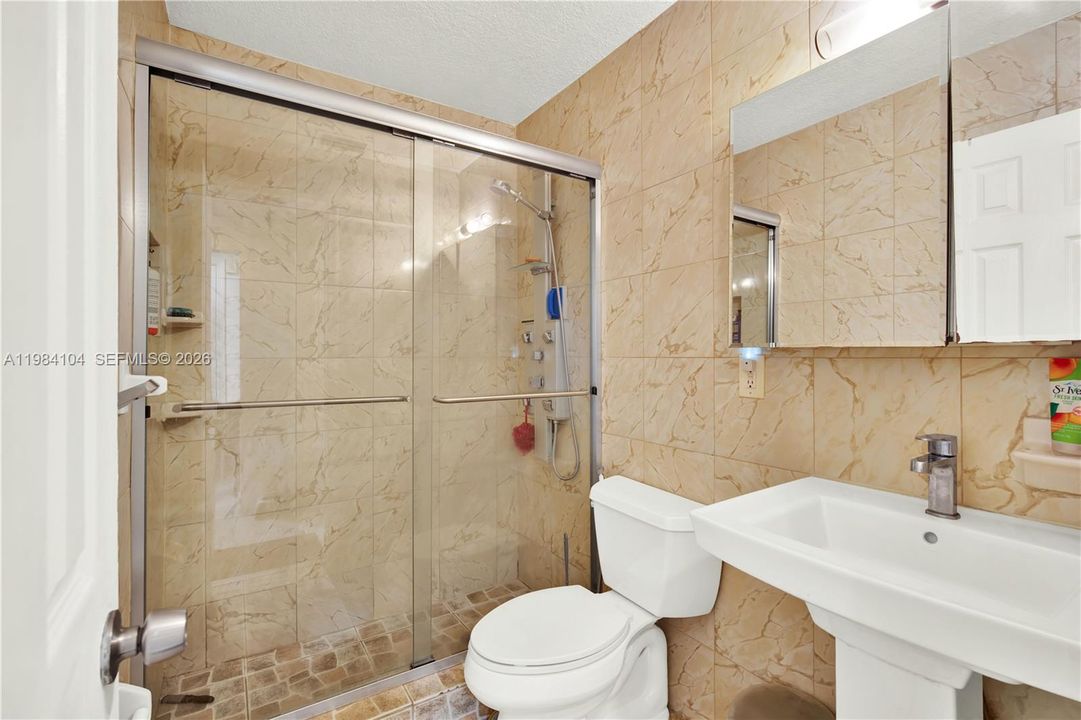 Недавно арендовано: $5,000 (3 спален, 2 ванн, 1258 Квадратных фут)