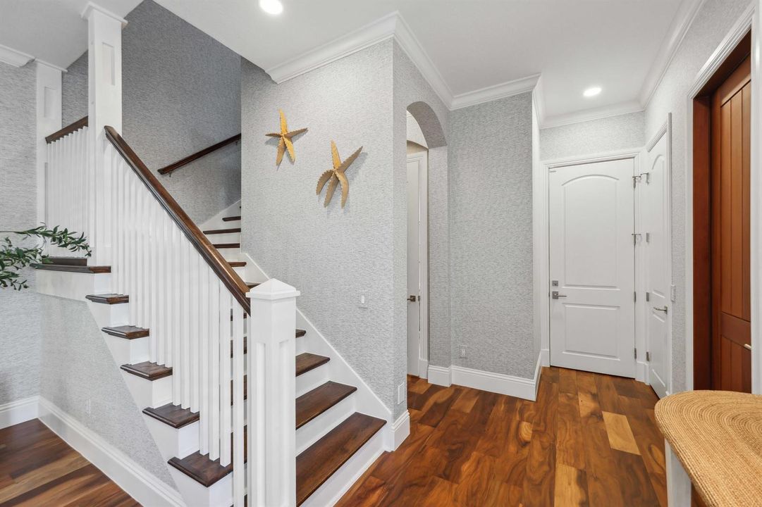 1028 Bay Street - 10