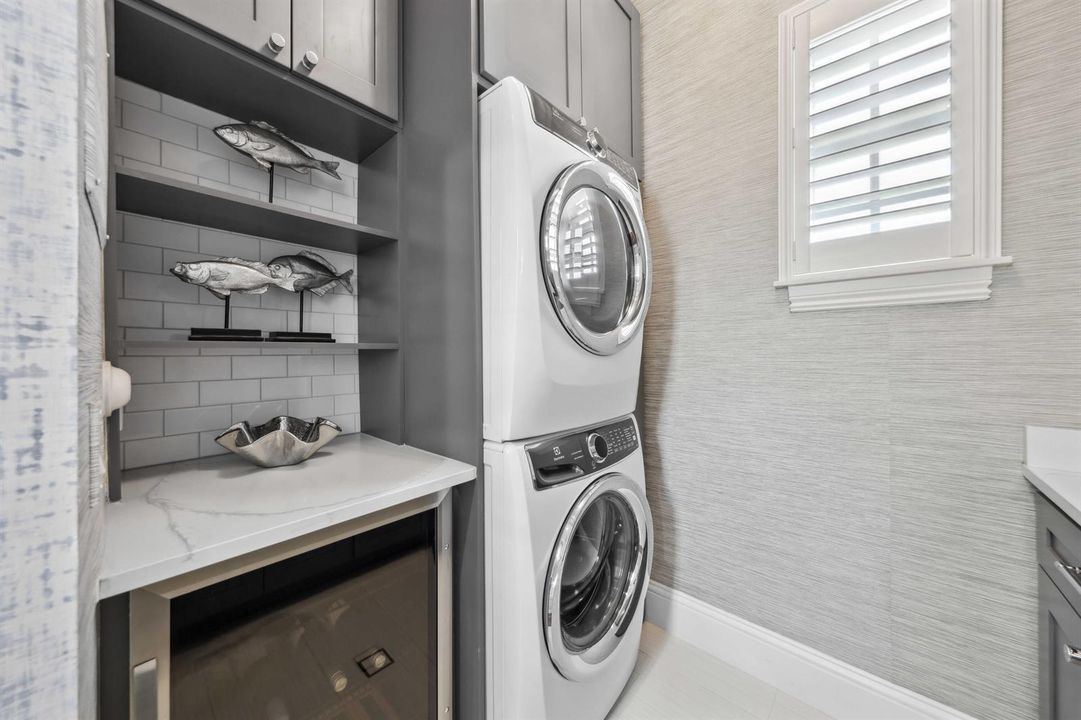 1028 Bay Street - 50