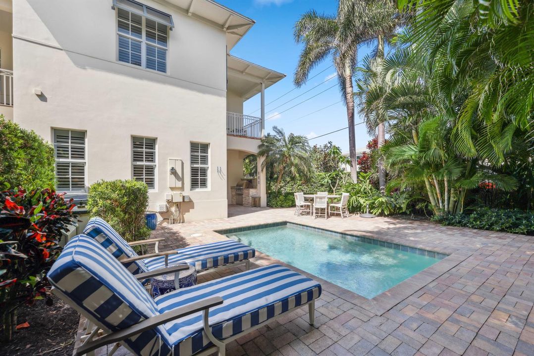 1028 Bay Street - 35