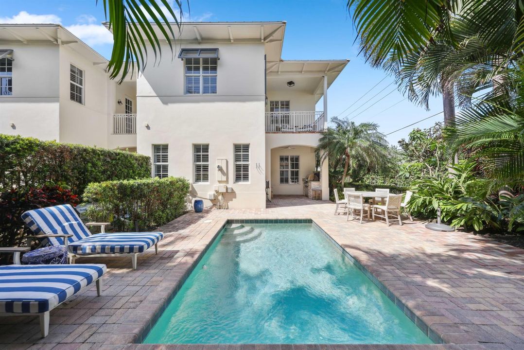 1028 Bay Street - 36