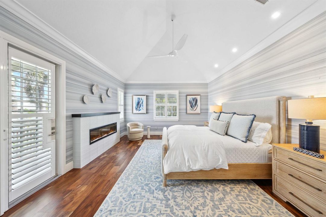 1028 Bay Street - 53