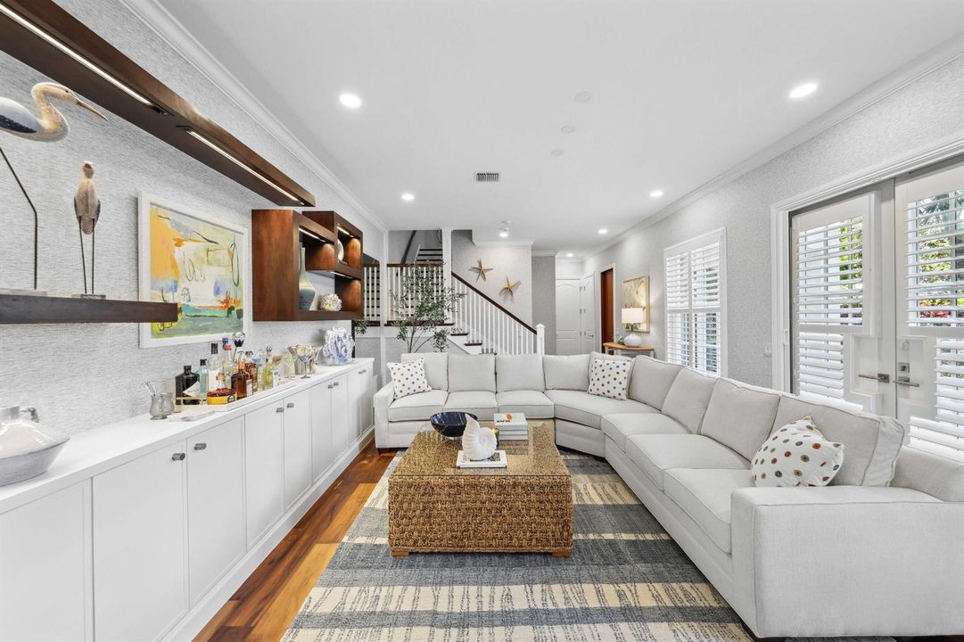 1028 Bay Street - 16