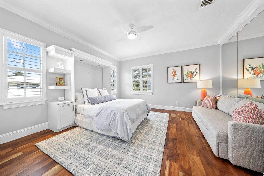1028 Bay Street - 46