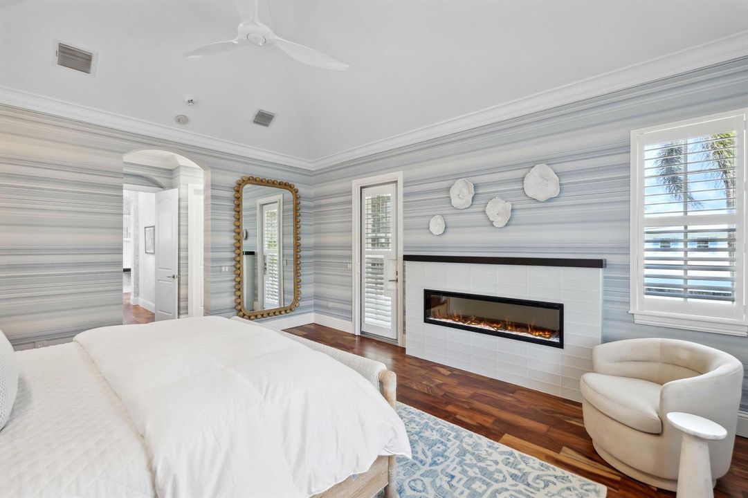 1028 Bay Street - 55