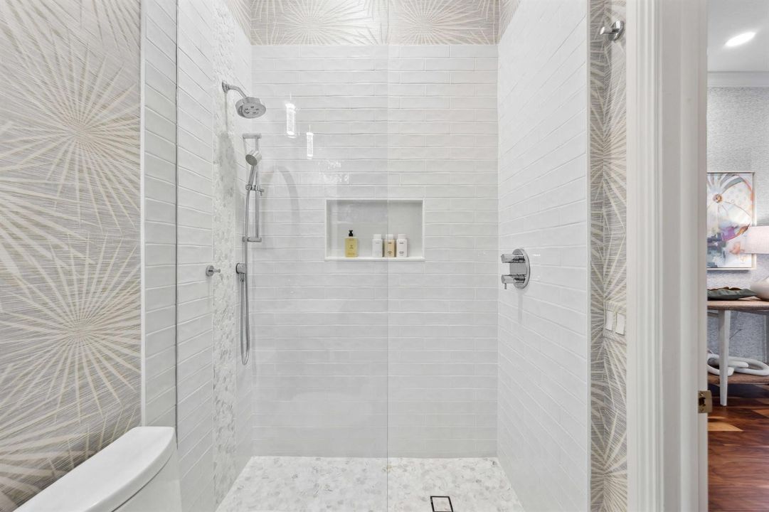 1028 Bay Street - 9