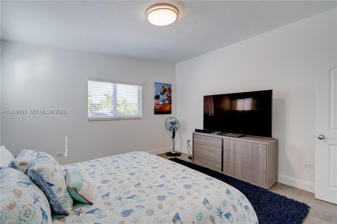 For Sale: $3,500,000 (4 beds, 4 baths, 3024 Square Feet)