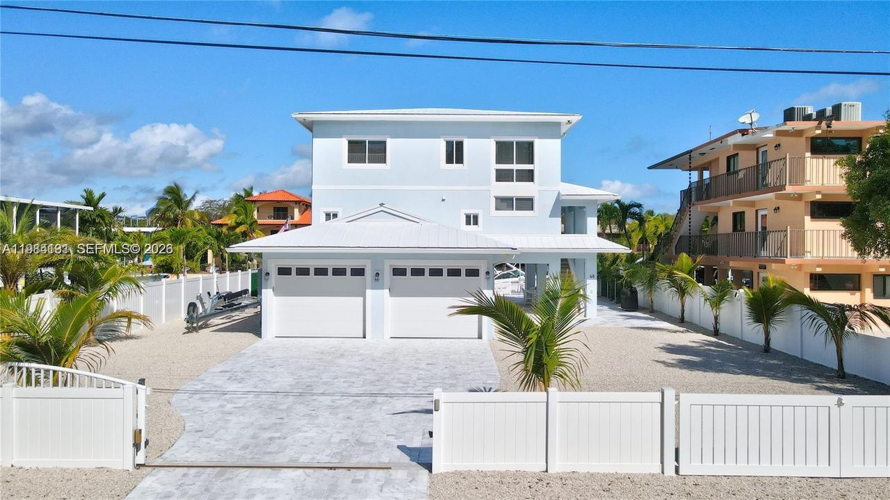 For Sale: $3,500,000 (4 beds, 4 baths, 3024 Square Feet)