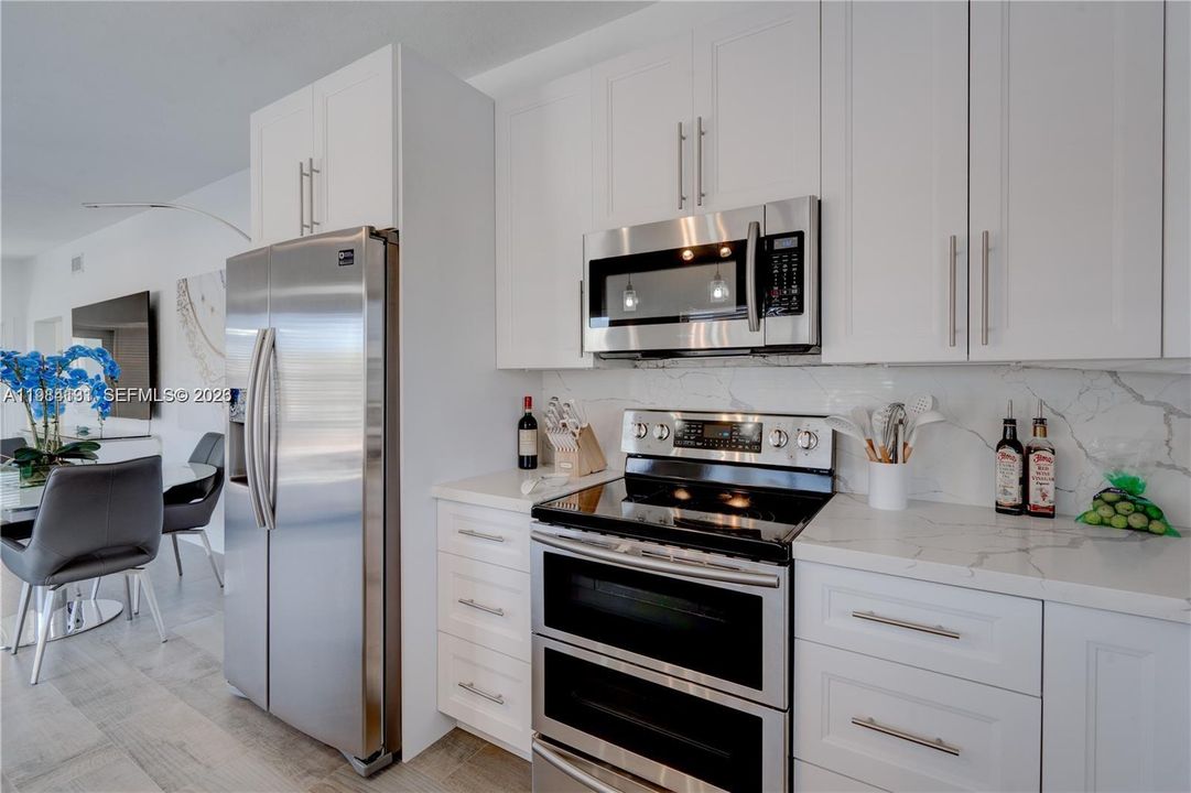 For Sale: $3,500,000 (4 beds, 4 baths, 3024 Square Feet)