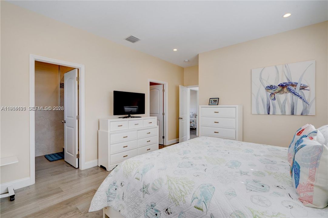 For Sale: $3,500,000 (4 beds, 4 baths, 3024 Square Feet)