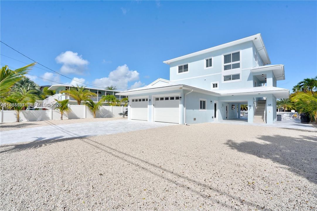 For Sale: $3,500,000 (4 beds, 4 baths, 3024 Square Feet)