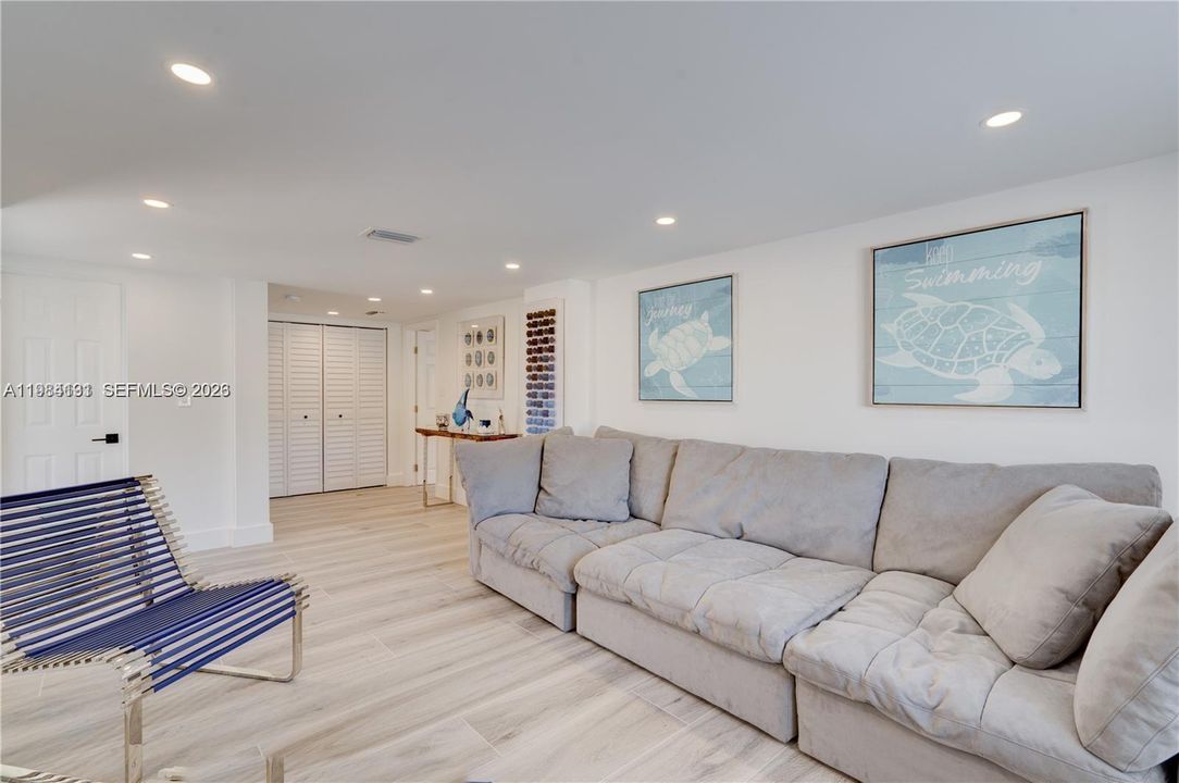For Sale: $3,500,000 (4 beds, 4 baths, 3024 Square Feet)