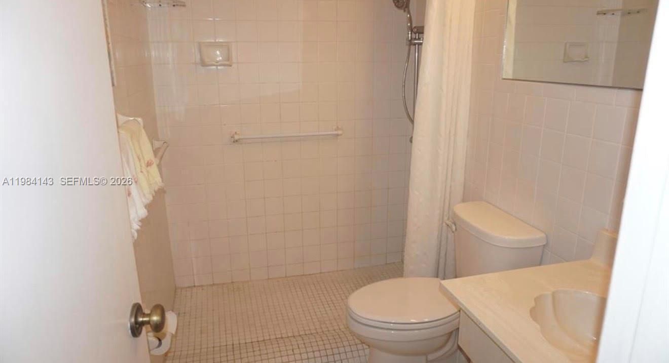 En Venta: $550,000 (4 camas, 2 baños, 1572 Pies cuadrados)