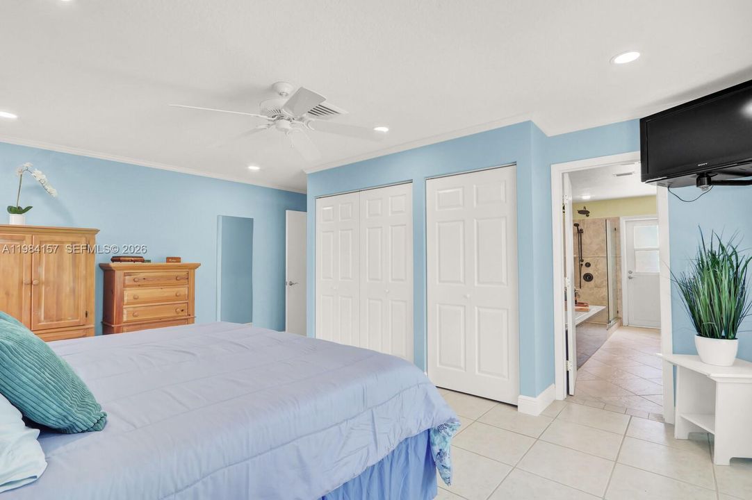 For Sale: $679,990 (3 beds, 2 baths, 1811 Square Feet)