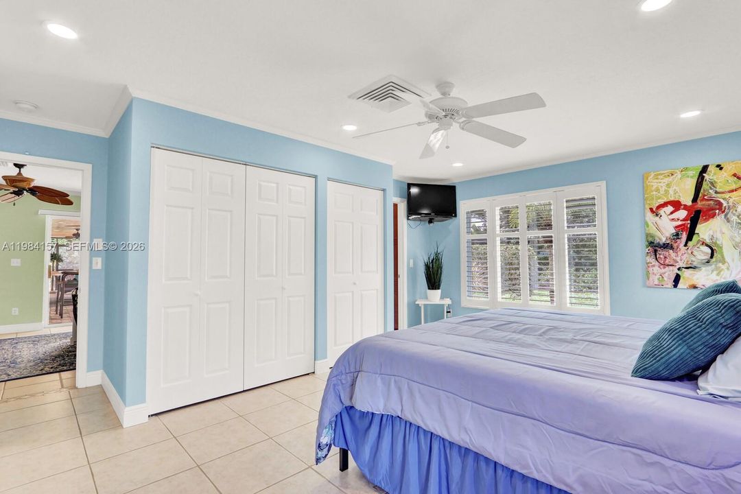 For Sale: $679,990 (3 beds, 2 baths, 1811 Square Feet)