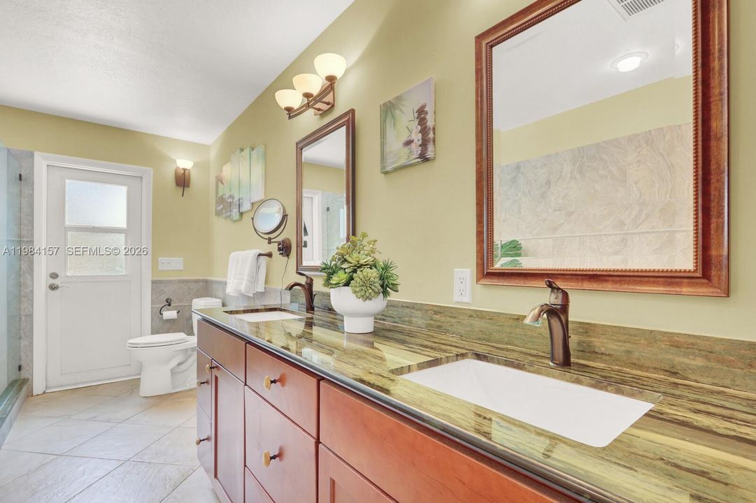 Double Vanity!!