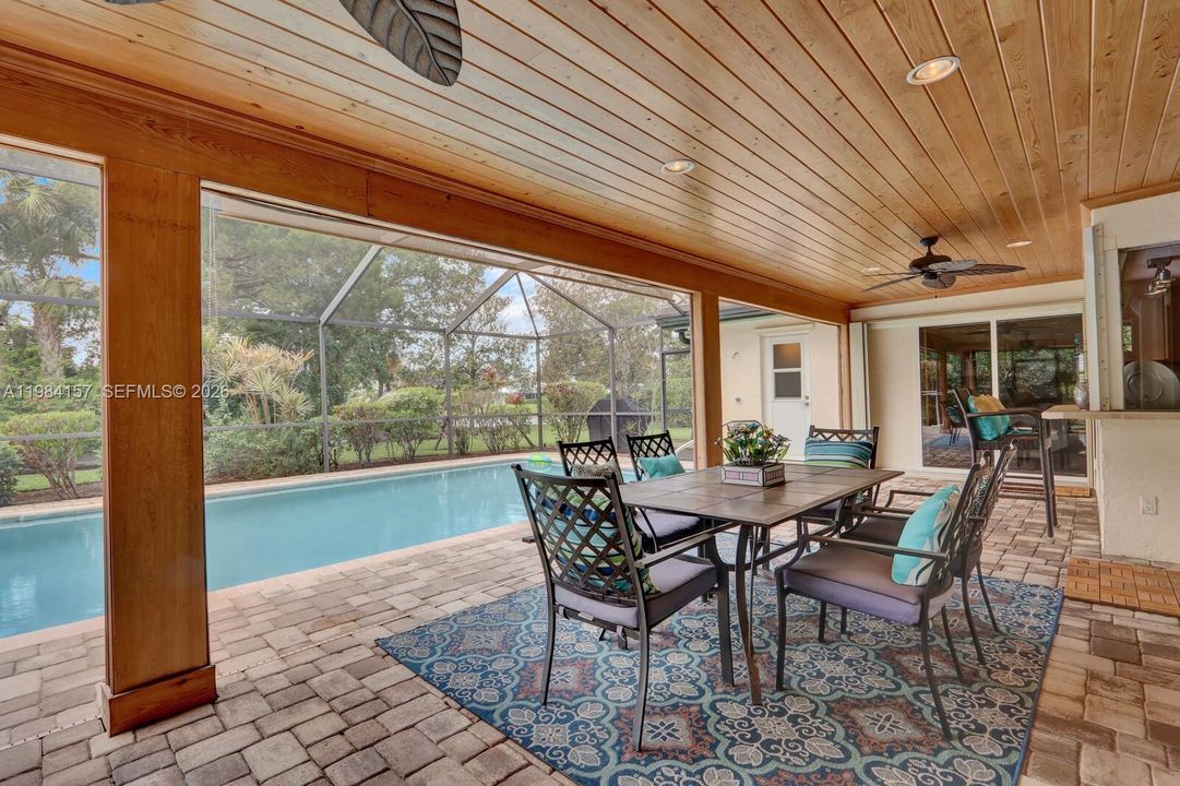 For Sale: $679,990 (3 beds, 2 baths, 1811 Square Feet)