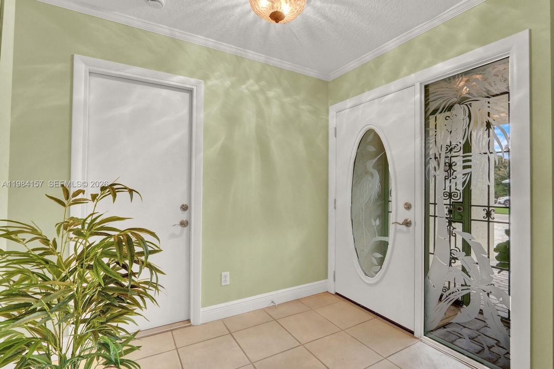 For Sale: $679,990 (3 beds, 2 baths, 1811 Square Feet)