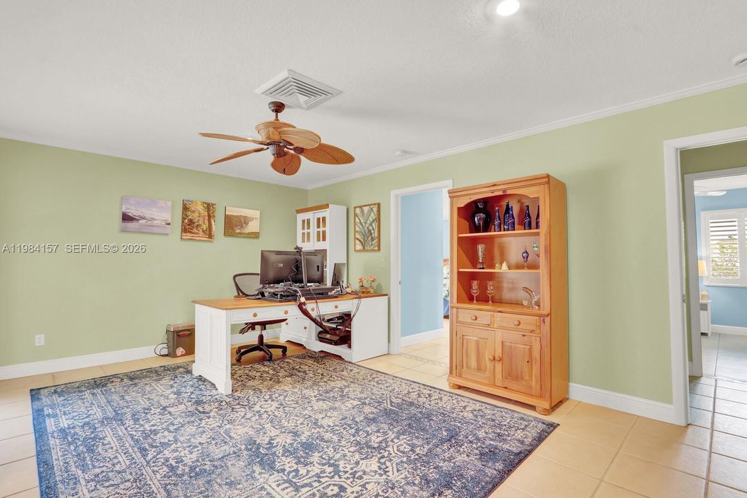 For Sale: $679,990 (3 beds, 2 baths, 1811 Square Feet)