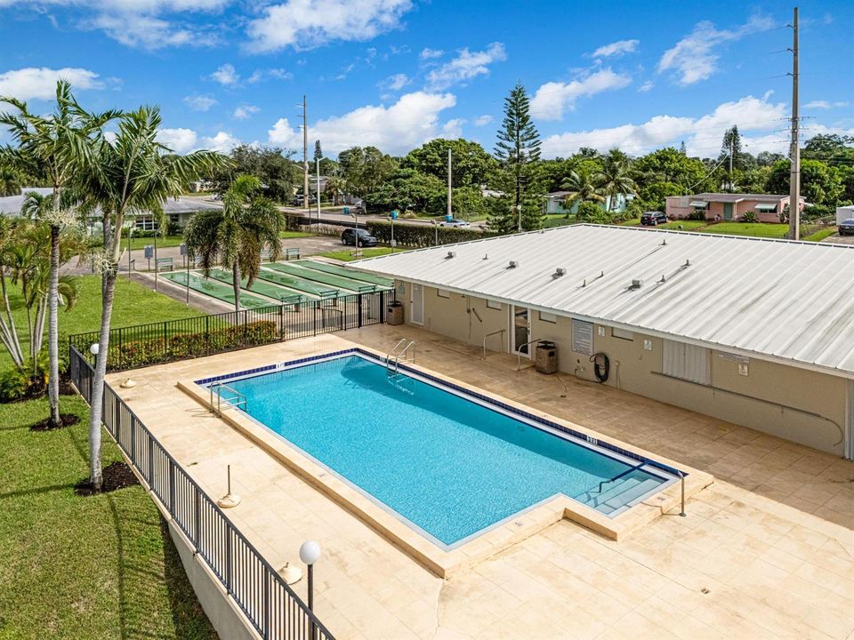 Pine point pool