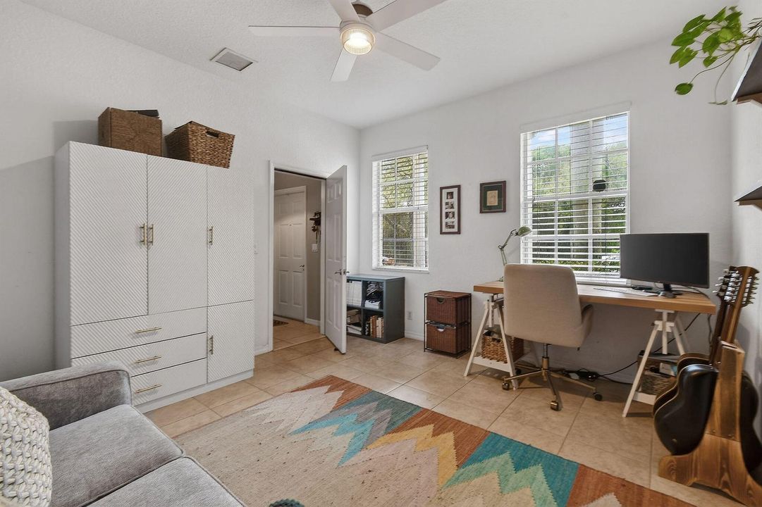 355EThatchPalmCir#103(16)